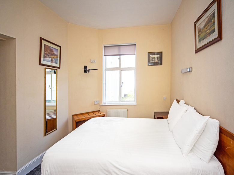 The Sherwood Palm Hotel