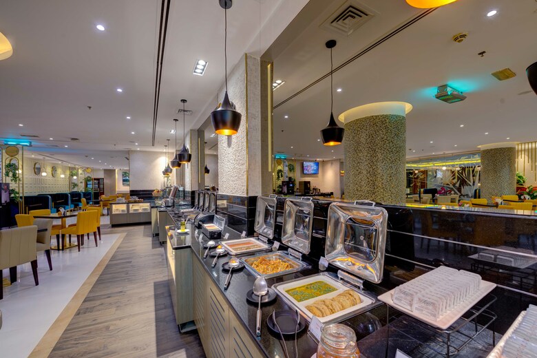 Hotel Howard Johnson Plaza By Wyndham Dubai