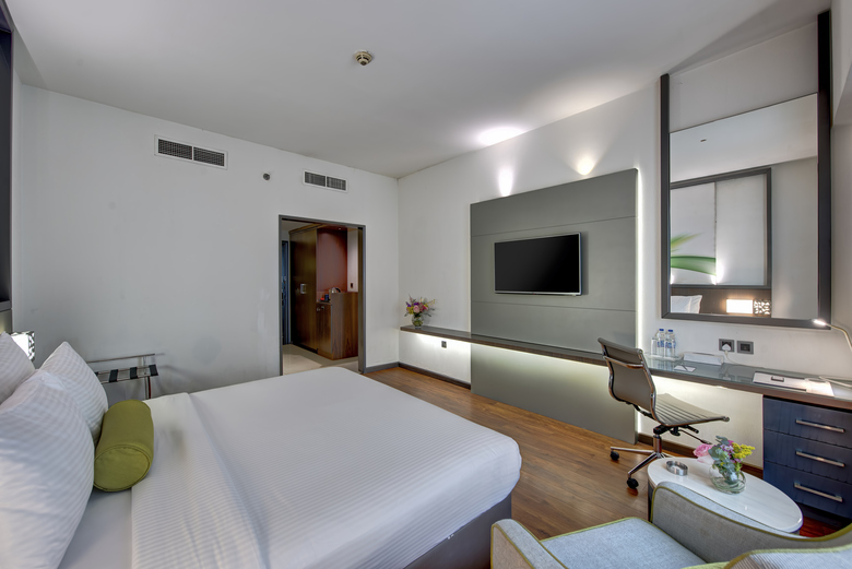 Hotel Howard Johnson Plaza By Wyndham Dubai