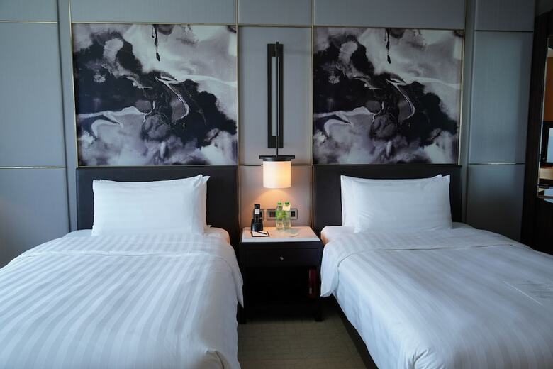 Hotel Shangri-la