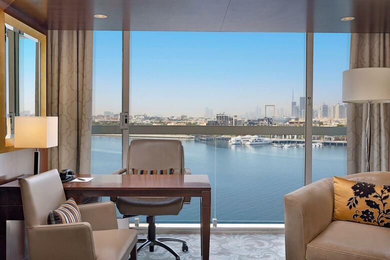 Sheraton Dubai Creek Hotel And Towers