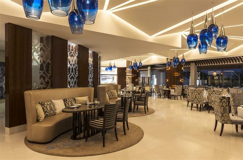Sheraton Dubai Creek Hotel And Towers