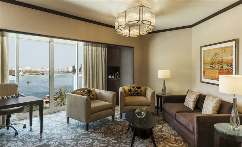 Sheraton Dubai Creek Hotel And Towers