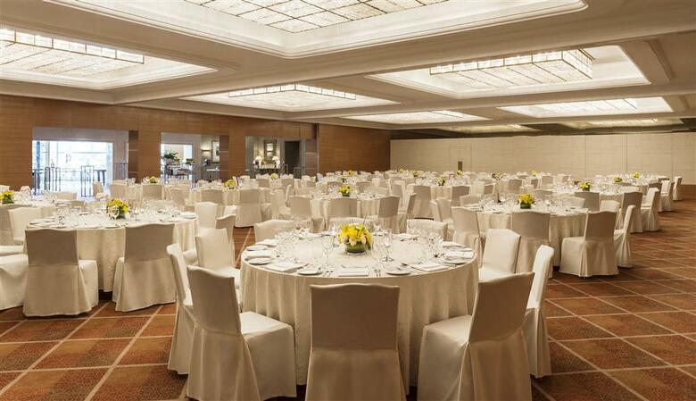 Sheraton Dubai Creek Hotel And Towers