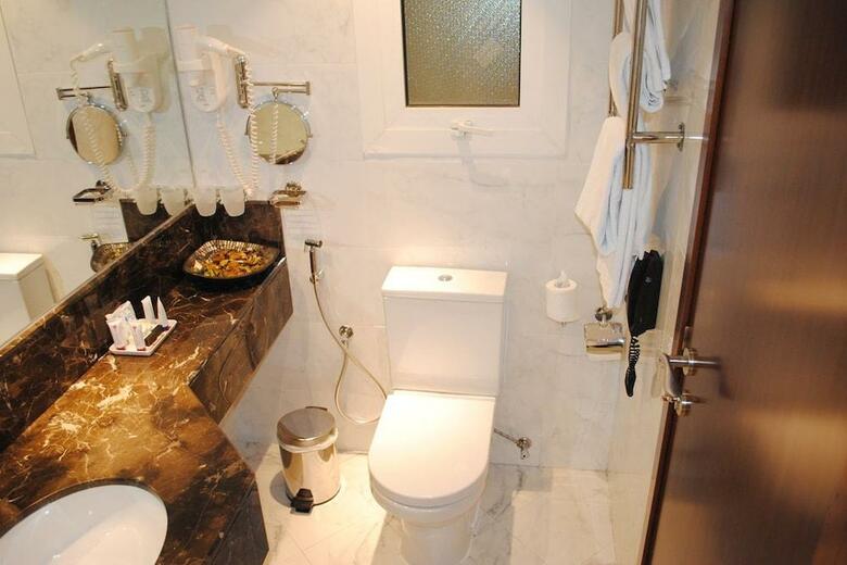 Hotel Versailles