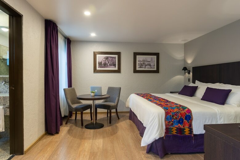 Hotel Flamingo Inn