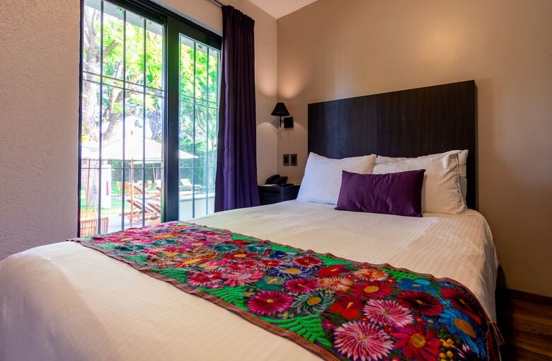 Hotel Flamingo Inn