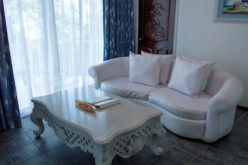 Hotel La Mansion Inn (.)