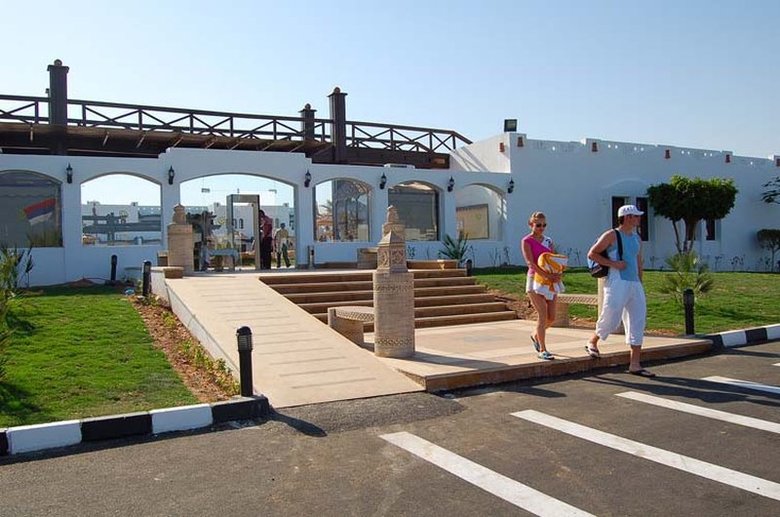 Hotel Tropicana Tivoli