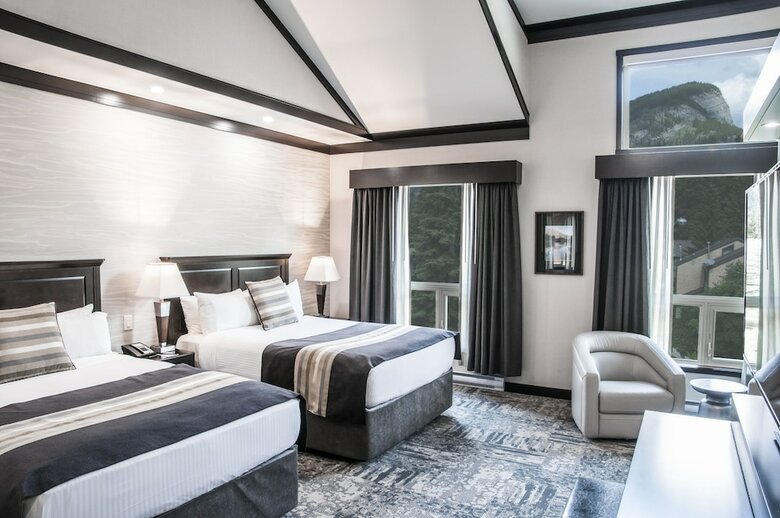 Hotel Charlton's Cedar Court