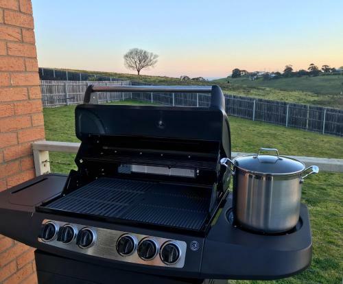 Luxury 4br Home With King Bed Lakes Entrance