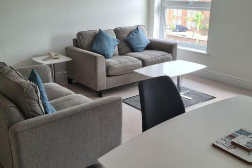 Beautiful 2-bed Apartment On Torquay Seafront