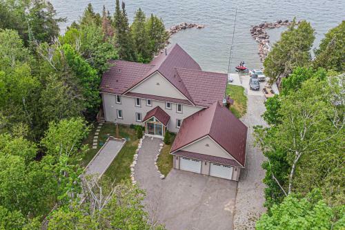 Villa Selena-lakefront-families Only-boat Launch