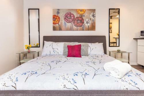 Apartamento Modern Studio Apt Units With King Bed - Near Downtown Ottawa!