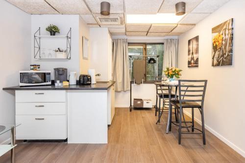 Apartamento Modern Studio Apt Units With King Bed - Near Downtown Ottawa!