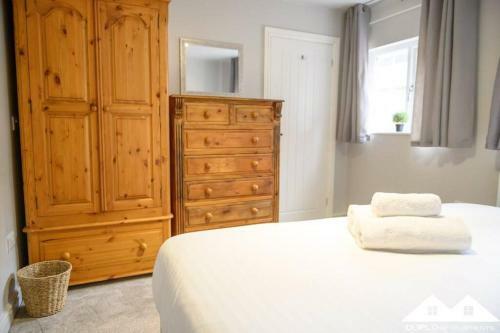 Carver Apartment At West Drayton Farm