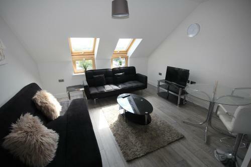 Holden Court Apartment 5