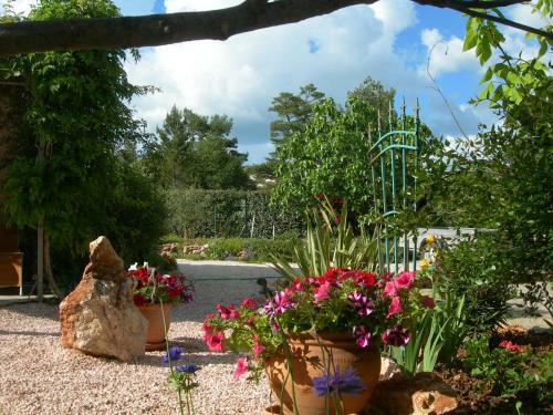 Hostal B&B Villa Les Tamaris