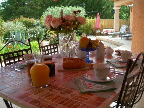 Hostal B&B Villa Les Tamaris