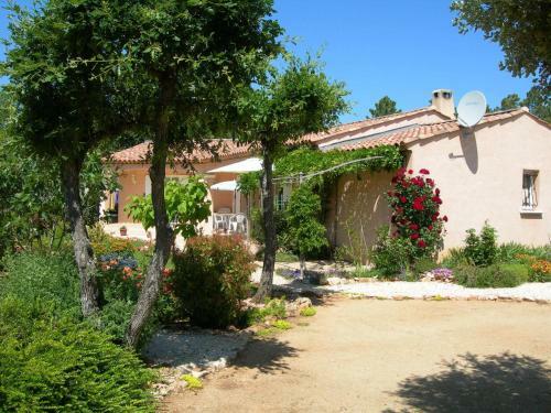 Hostal B&B Villa Les Tamaris