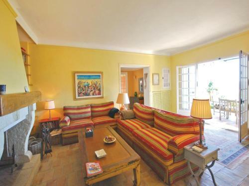 Holiday Home Chemin Des Fumerates