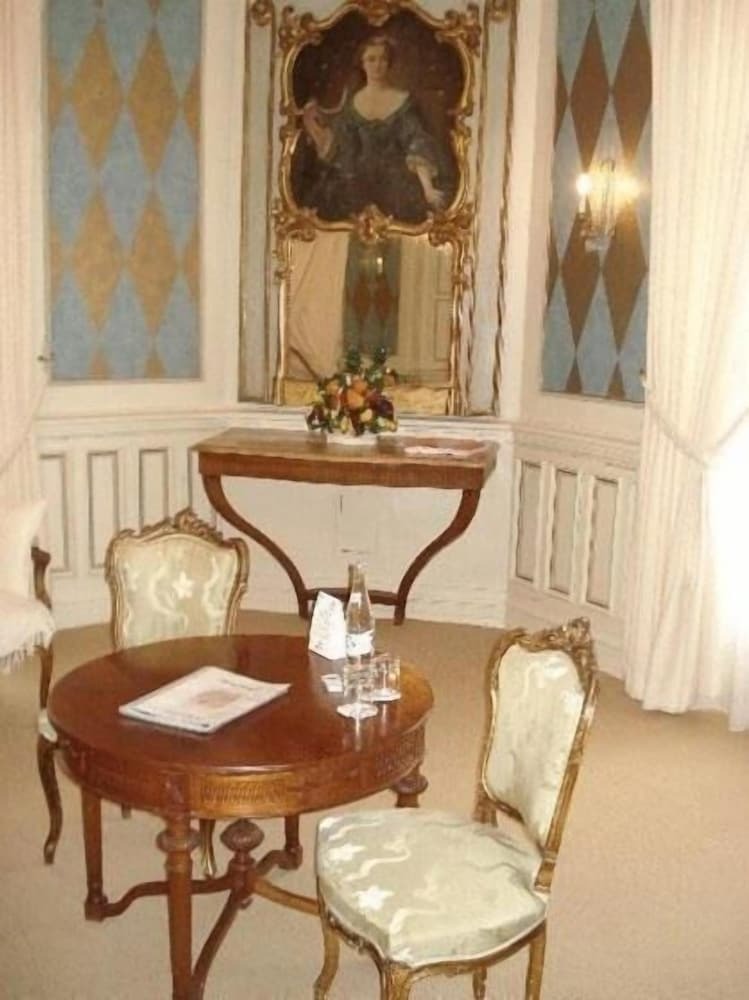 Hotel Ch�teau De P�rigny