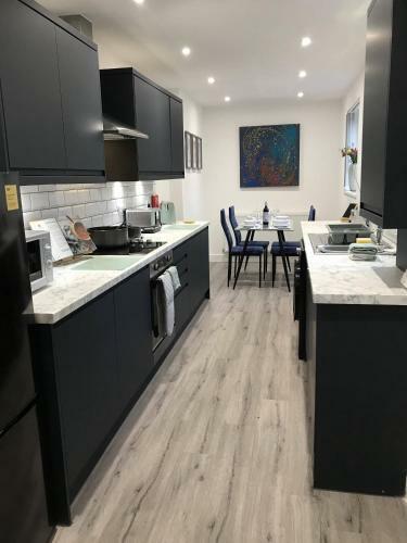 Apartamento Stylish Modern 3-bed House Nr Manchester City Ctr