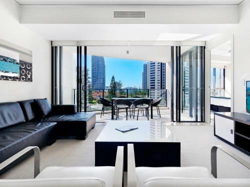 Stunning 2 Bed Ocean Facing Apartment In Sierra Grand