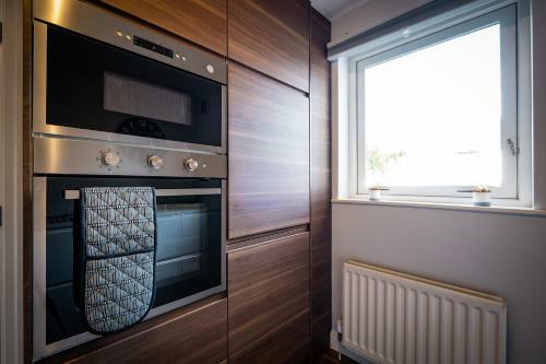 Bellman Apartment - Pet Friendly With Parking