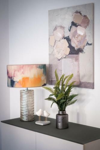 Bellman Apartment - Pet Friendly With Parking
