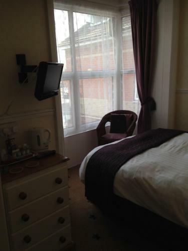 Hostal Marden Guest House