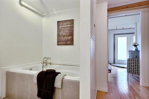 Apartamento Lion's Den // Spacious 1500 Sqft (2 Wc) - Downtown