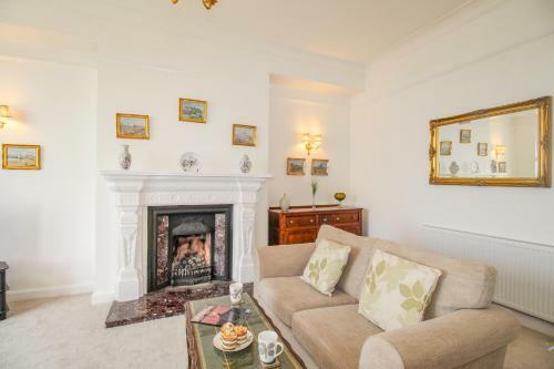 Weymouth Bay Apartment A