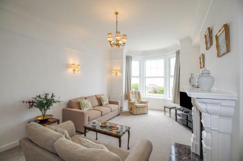 Weymouth Bay Apartment A