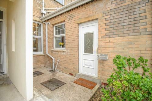 Weymouth Bay Apartment A