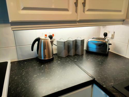 Sunrise View - Beachfront Apartment, Weymouth