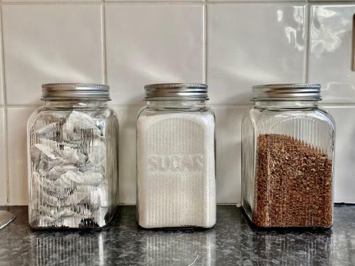 Entire Central Windsor Apartment With Free Parking!