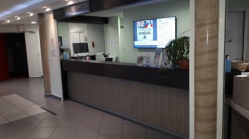 Hotel Balladins La Fert� Bernard Cherr�