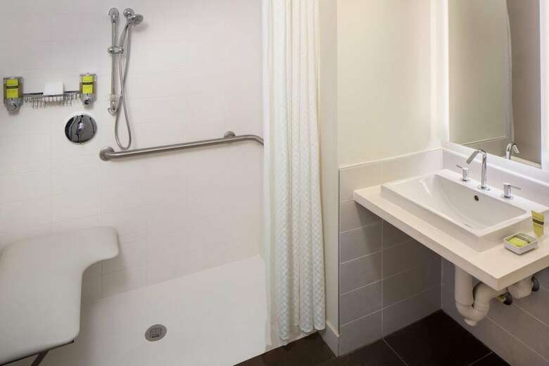 Hotel Element Miami International Airport