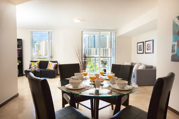 Apartamentos Habitat Residence