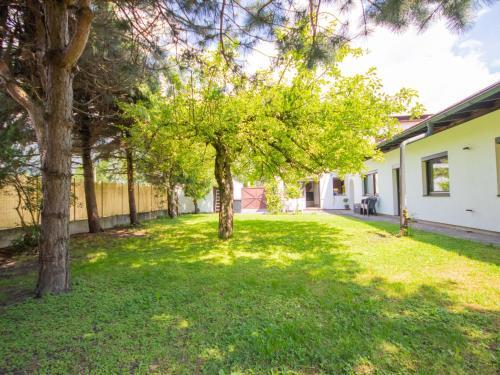 Holiday Home Christiane
