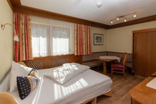 Hotel Appartements Kardona
