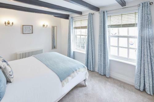 Host & Stay - Mast Cottage