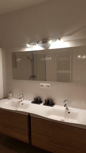 Apartamento Blick �ber Krems Mit Gartenpavillon