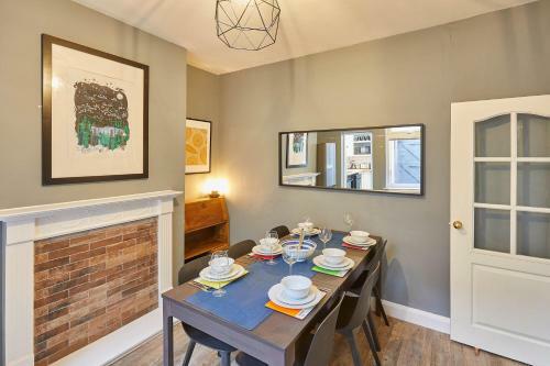 Host & Stay - 39 George Street