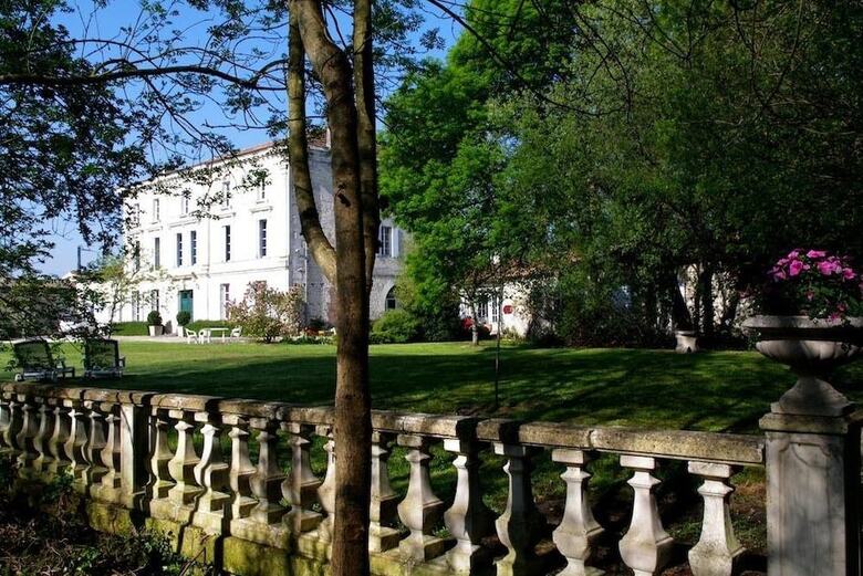 Bed & Breakfast Domaine De Pladuc