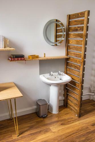 Hostal Cades Accommodation
