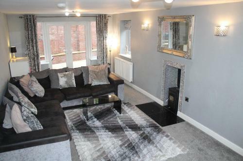 4 Bedroom Detached Holiday Home With Hot Tub