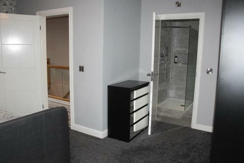 4 Bedroom Detached Holiday Home With Hot Tub