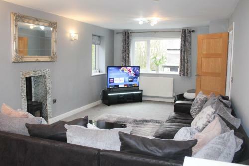 4 Bedroom Detached Holiday Home With Hot Tub
